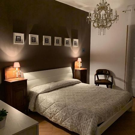 Dimora Del Casale Bed & Breakfast Brindisi Bagian luar foto